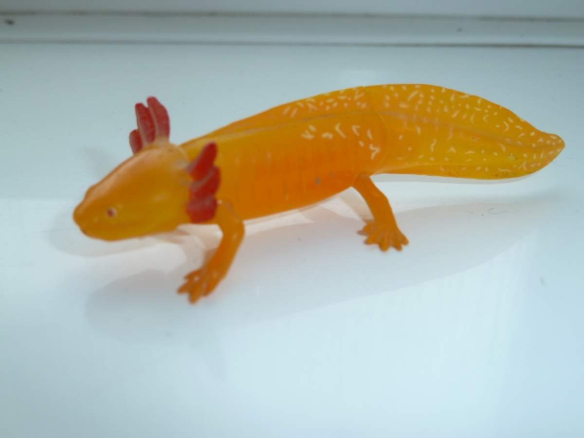 uni toys axolotl