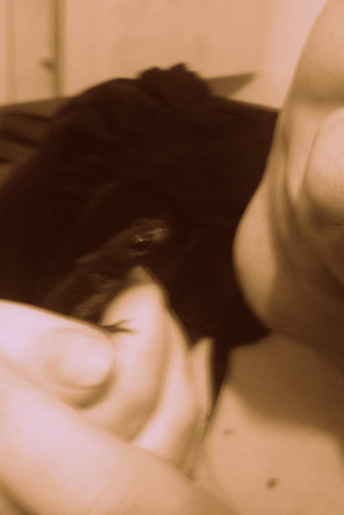 Asya fancied a walk.