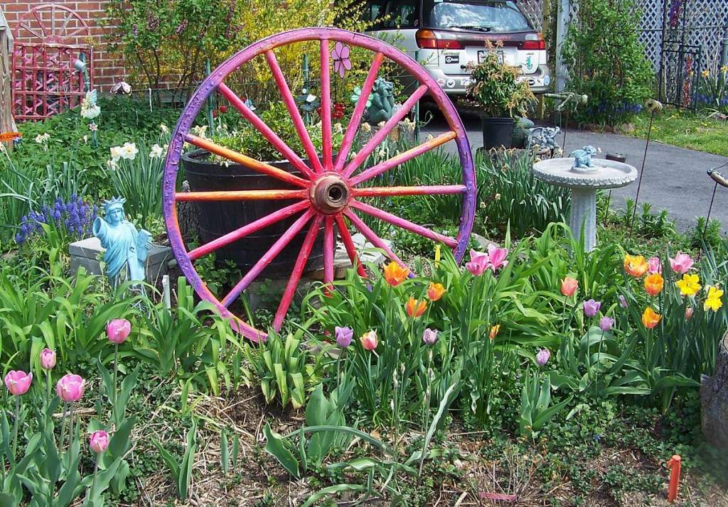 Can you identify the color theme?