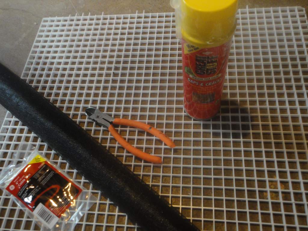 false bottom materials Newts and Salamanders Portal