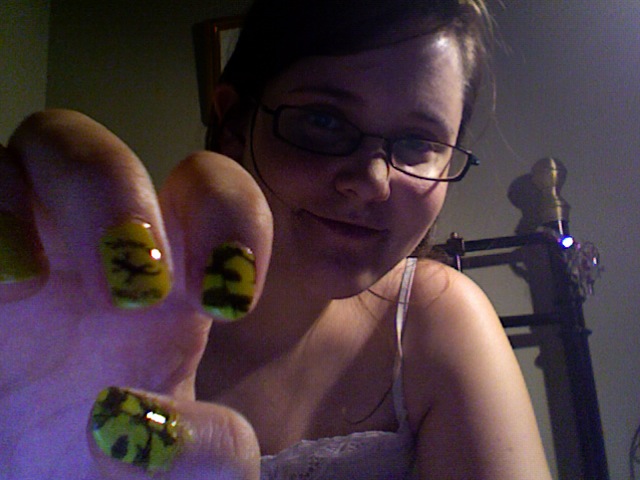 first 3 nails ready, very proud!