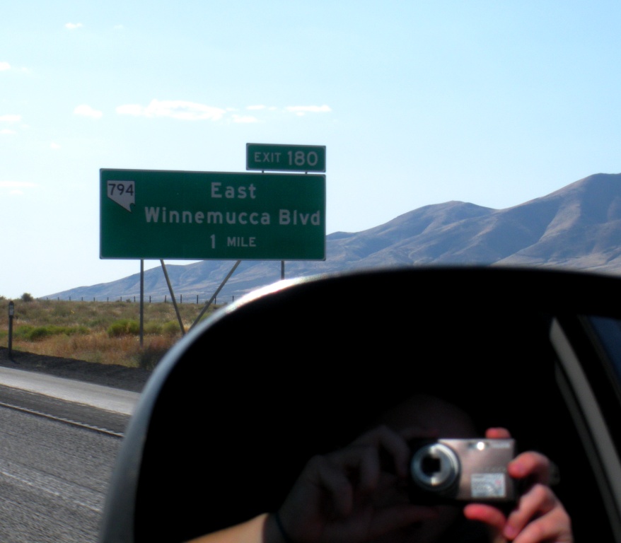 I was totin' my pack along the dusty Winnemucca road...