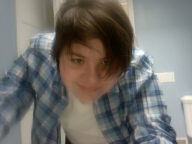 Moi! I look a little girly here, but whatever. :P