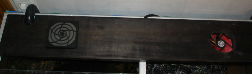 The fans after a facelift. They lowered the temp about 3C to +17-18C but the 205 canister is raising the temperature alittle so i might have to put in